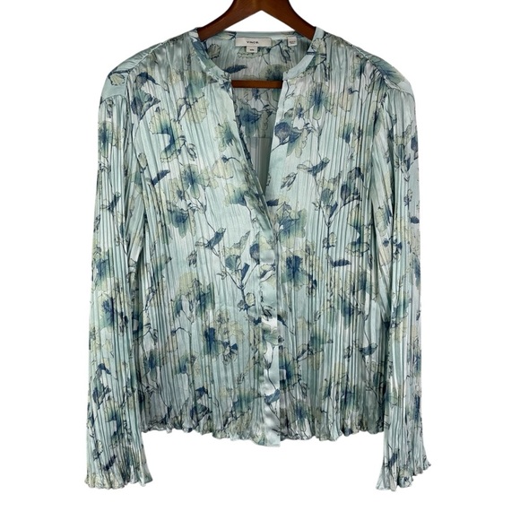 Vince Crushed Satin V Neck Blouse Size M Button Front Floral Pale Lagoon Pleated - Picture 4 of 12